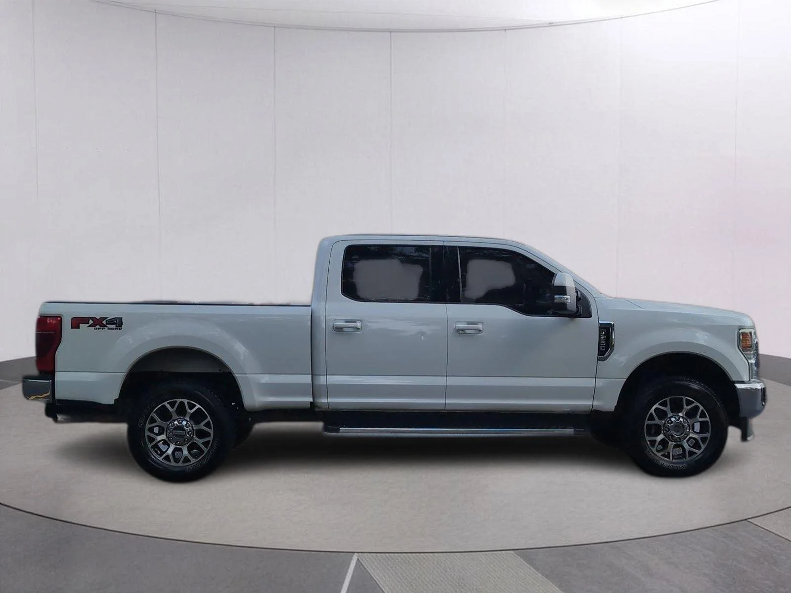 Used 2022 Star White Metallic Tri-Coat Ford Lariat image 7