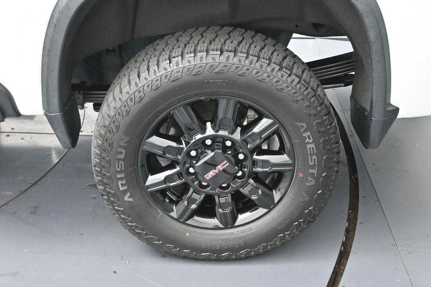 Used 2024 Summit White Chevrolet LTZ image 29