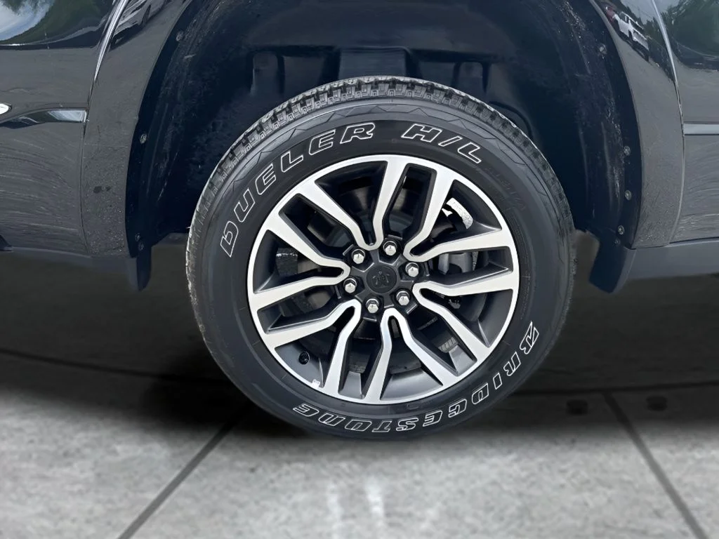 Used 2025 Black Ram Limited image 38
