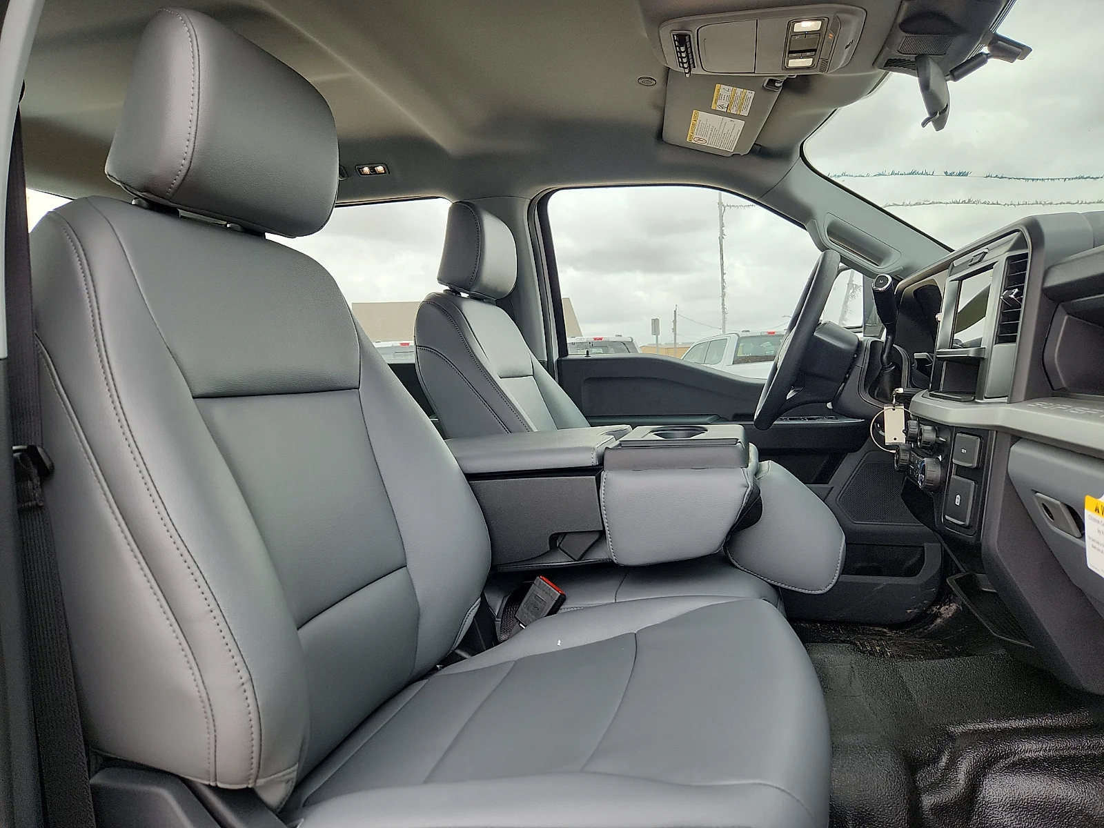 New 2026 Oxford White Ford F-250® XL image 20