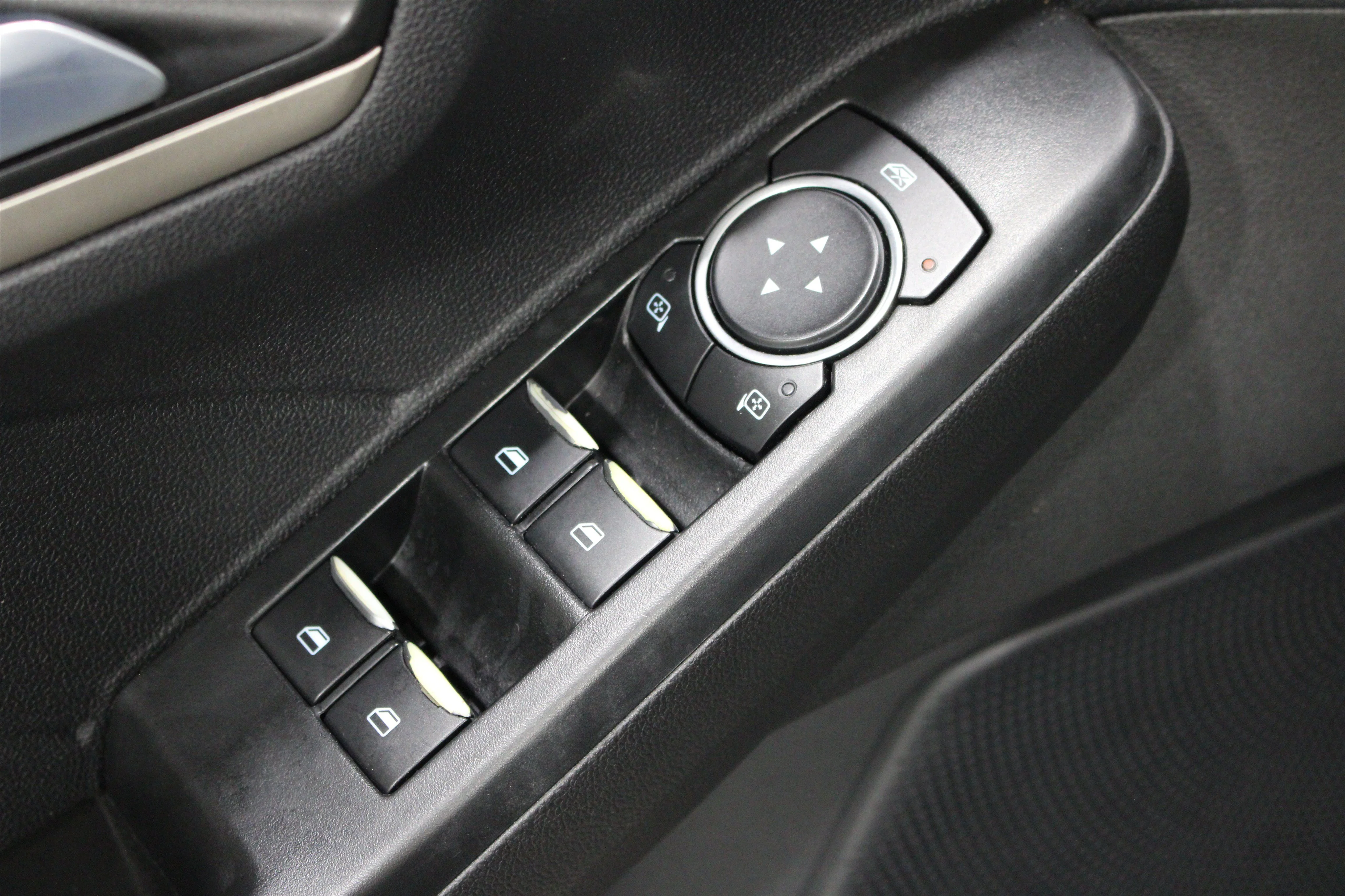 2022 Ford Escape SEL - Photo 7