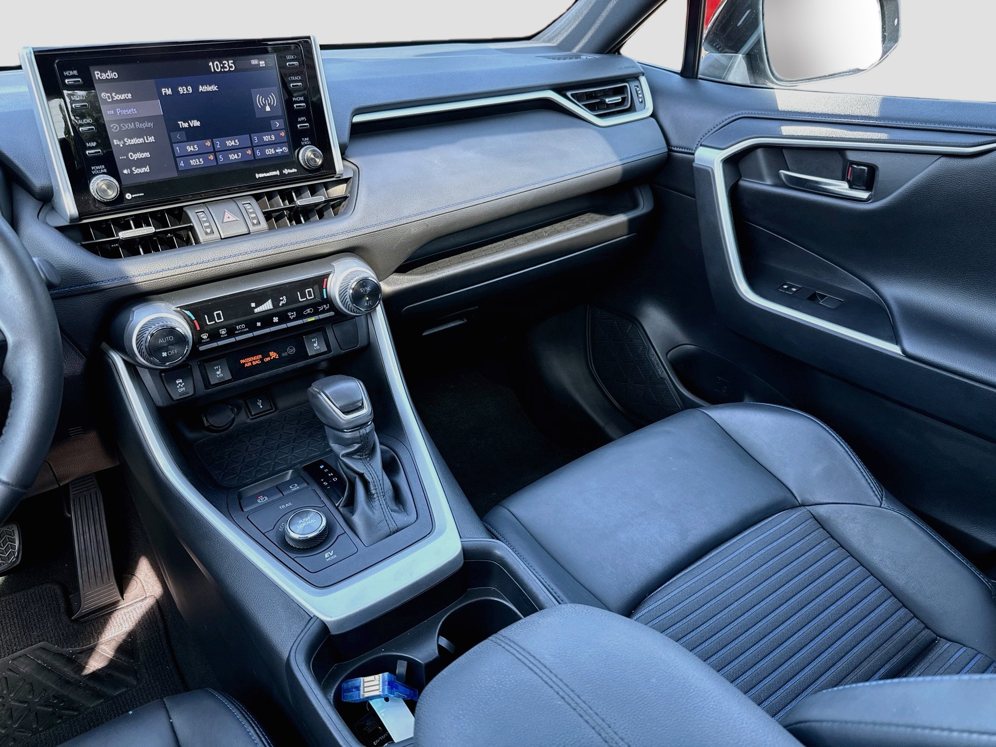 Used 2021 Silver Sky Metallic/Midnight Black Metallic Toyota Hybrid XSE image 23