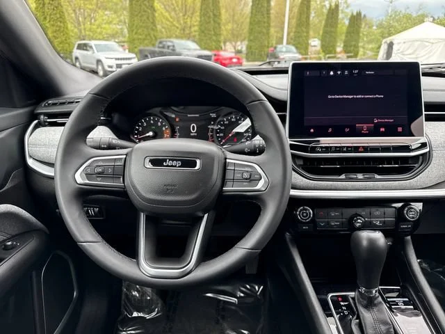 Used 2024 Bright White Clearcoat Jeep Latitude image 19