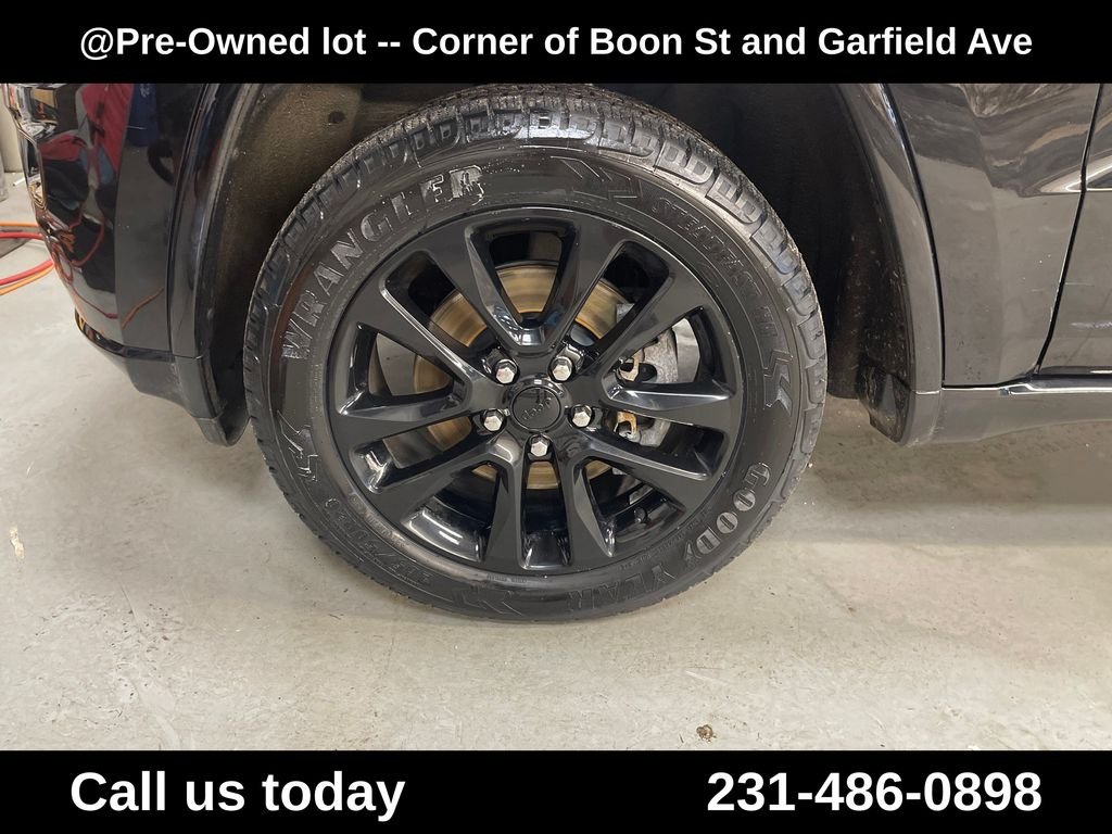 Used 2021 Black Jeep Laredo X image 11