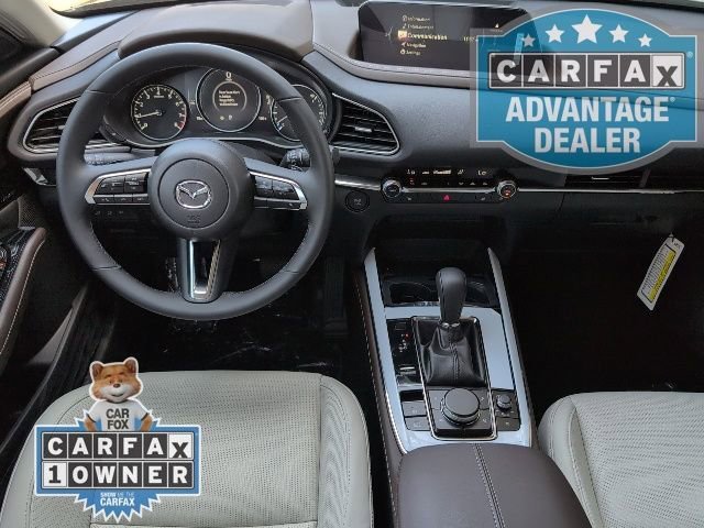 2025 Mazda CX-30 Premium - Photo 11