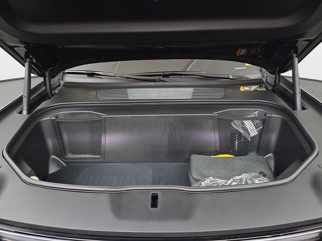 Used 2025 Midnight Rivian Adventure Dual Motor Standard Pack image 29
