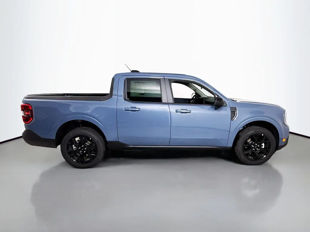 New 2026 Azure Gray Metallic Tri-Coat Ford Lariat® image 8