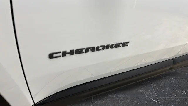 New 2026 Bright White Clear-Coat Exterior Paint Jeep Laredo image 38