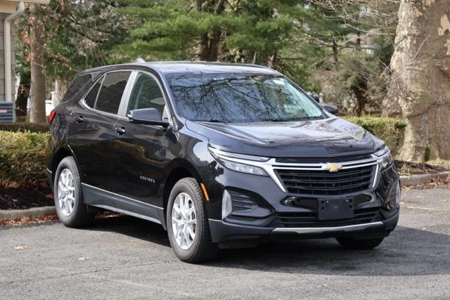 Used 2022 Chevrolet Equinox LT with VIN 3GNAXUEV9NL146734 for sale in Tinton Falls, NJ