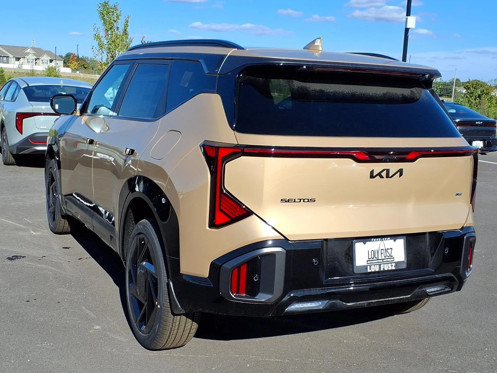 New 2027 Terrain Brown Kia X-Line SX image 2