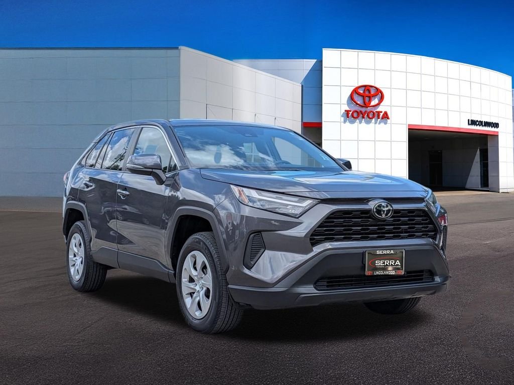 2023 Toyota RAV4 LE - Photo 6