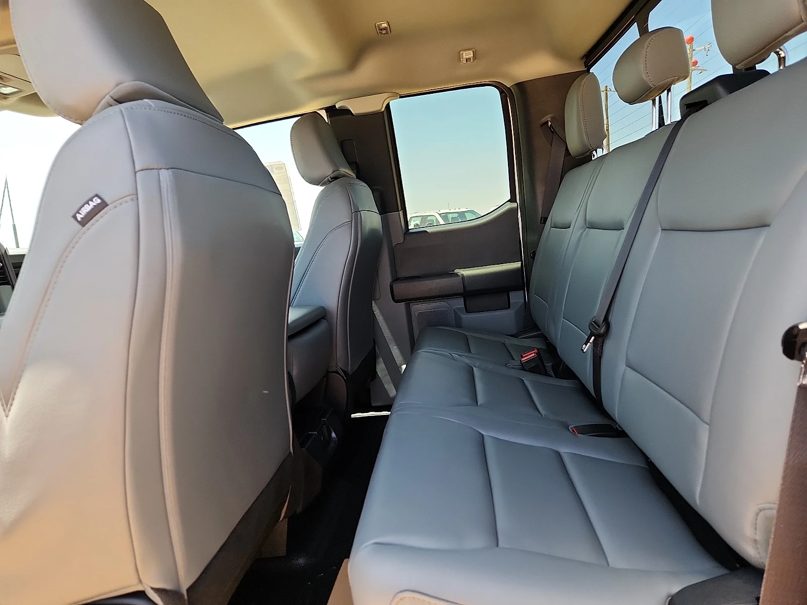 New 2026 Oxford White Ford F-350® XL image 18