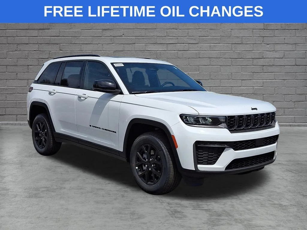 New 2026 Bright White Clearcoat Jeep Laredo Altitude image 1