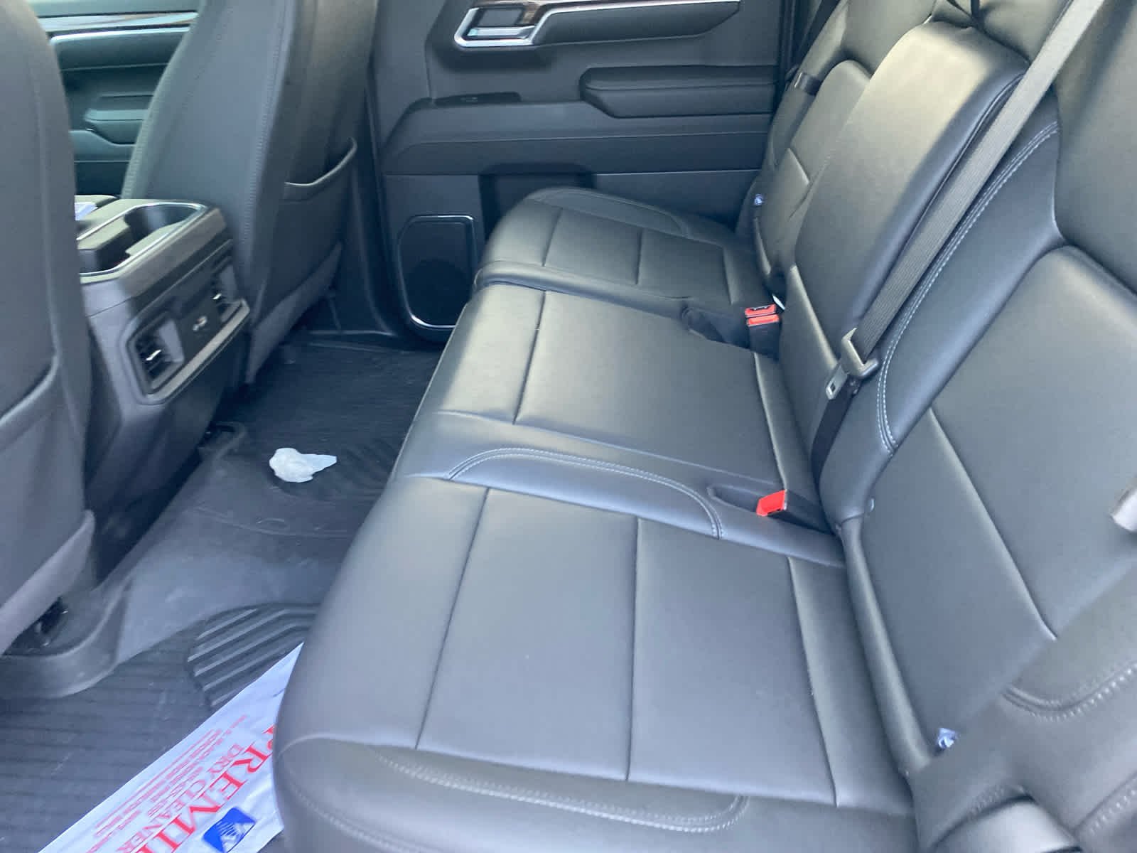 Used 2025 Summit White Chevrolet LT image 13