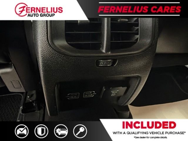 Used 2021 Red Jeep Latitude Lux image 29