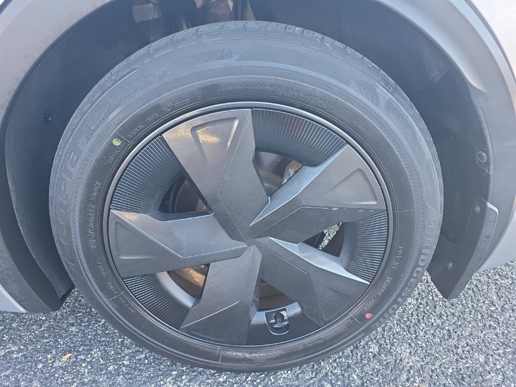 Certified Used 2023  Toyota LE image 7