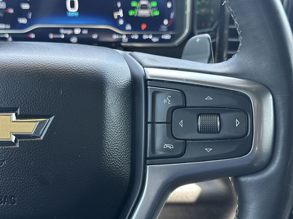 Used 2024 White Chevrolet LT image 29