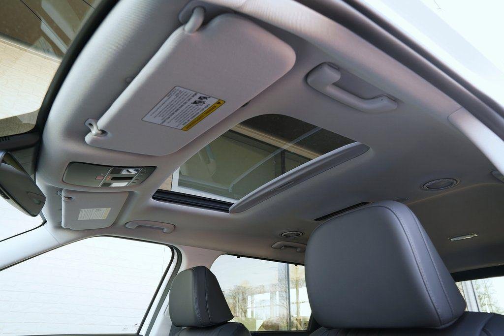 New 2026 Creamy White Pearl Hyundai SEL Premium image 10