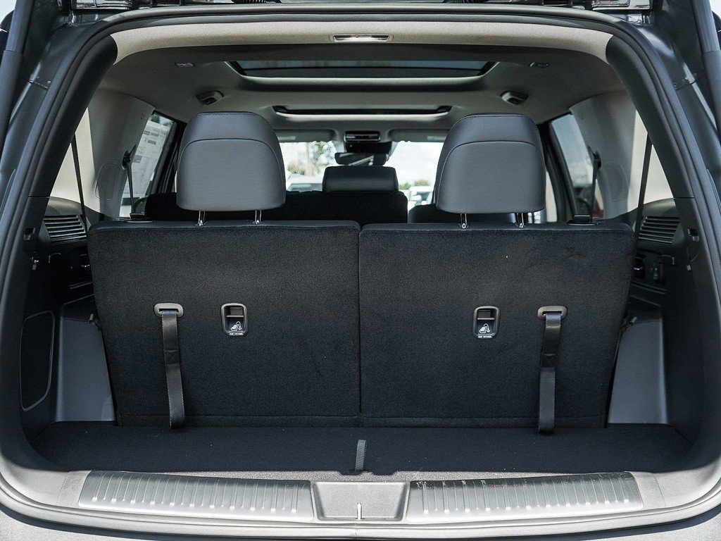 2026 Hyundai Santa Fe Limited - Photo 8