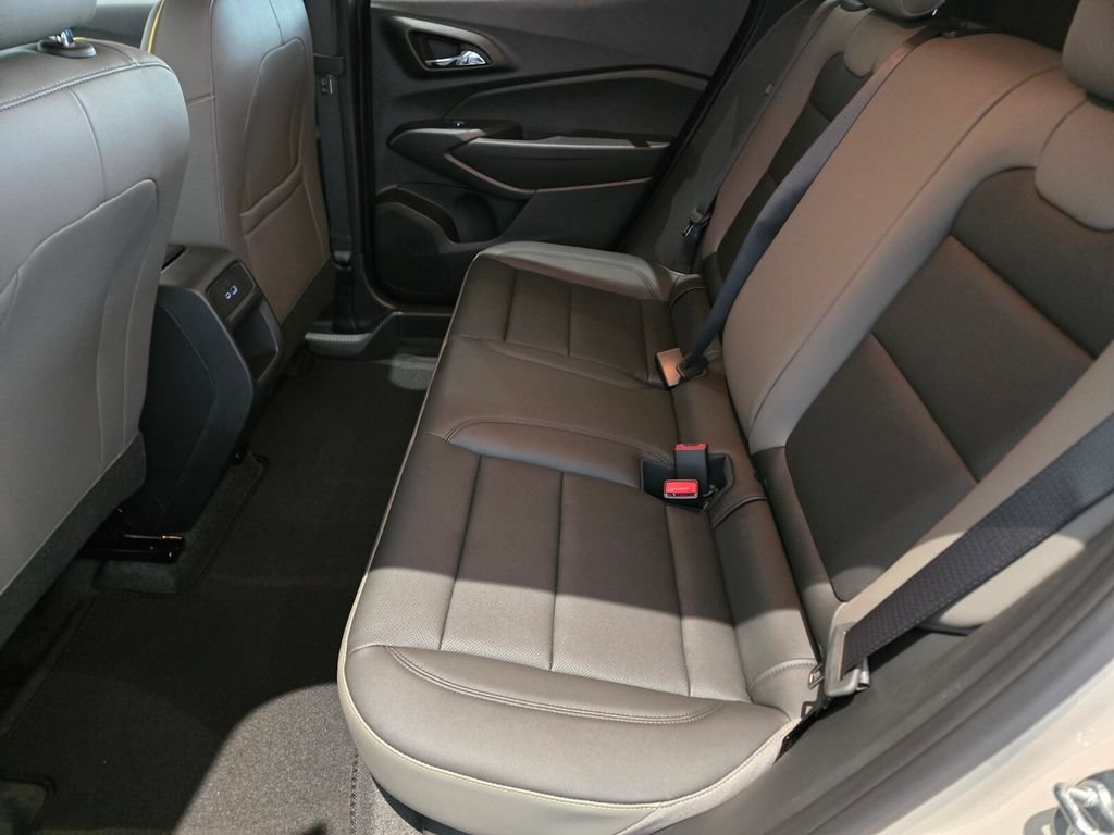 2026 Chevrolet Trax Activ - Photo 7