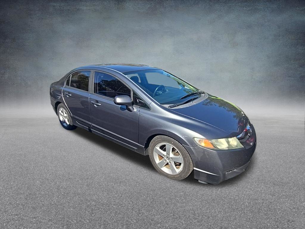 Used 2011  Honda LX-S image 2