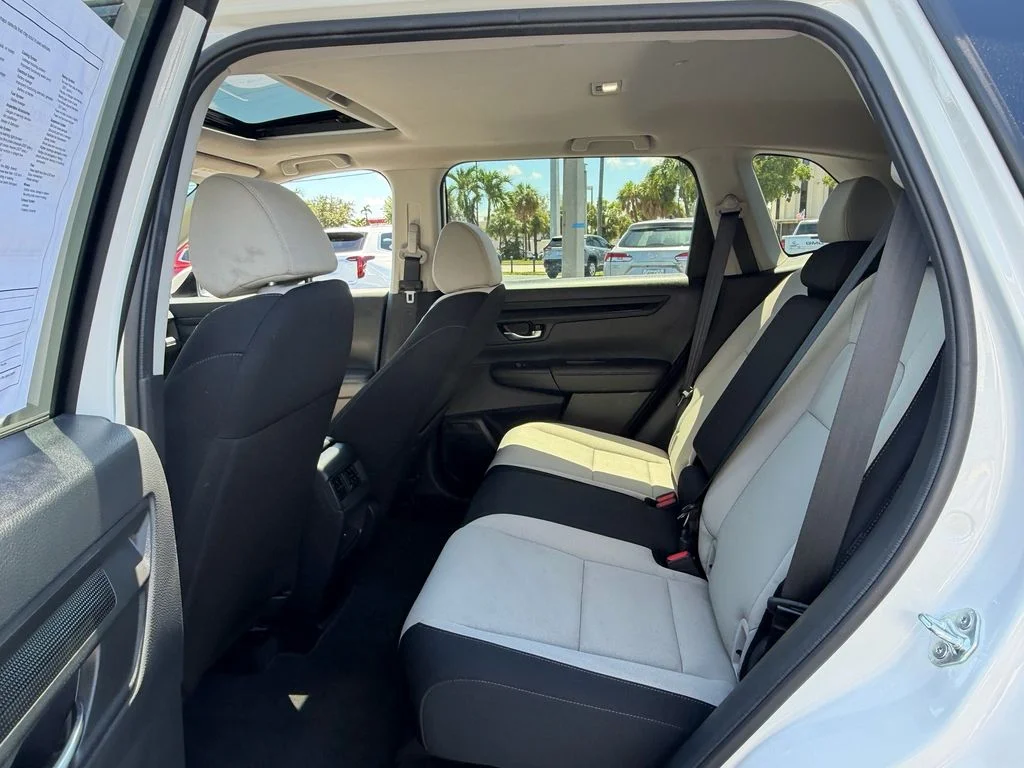 Used 2024 White Honda EX image 11