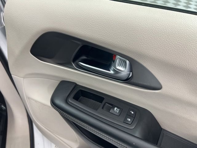Used 2023 White Chrysler Touring L image 26