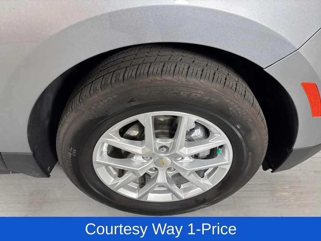 Used 2024 Gray Chevrolet LT image 13