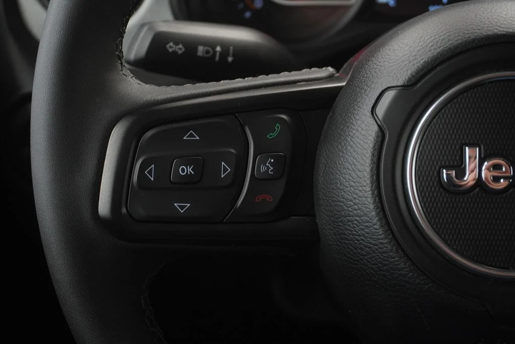Certified Used 2026  Jeep Sport image 36