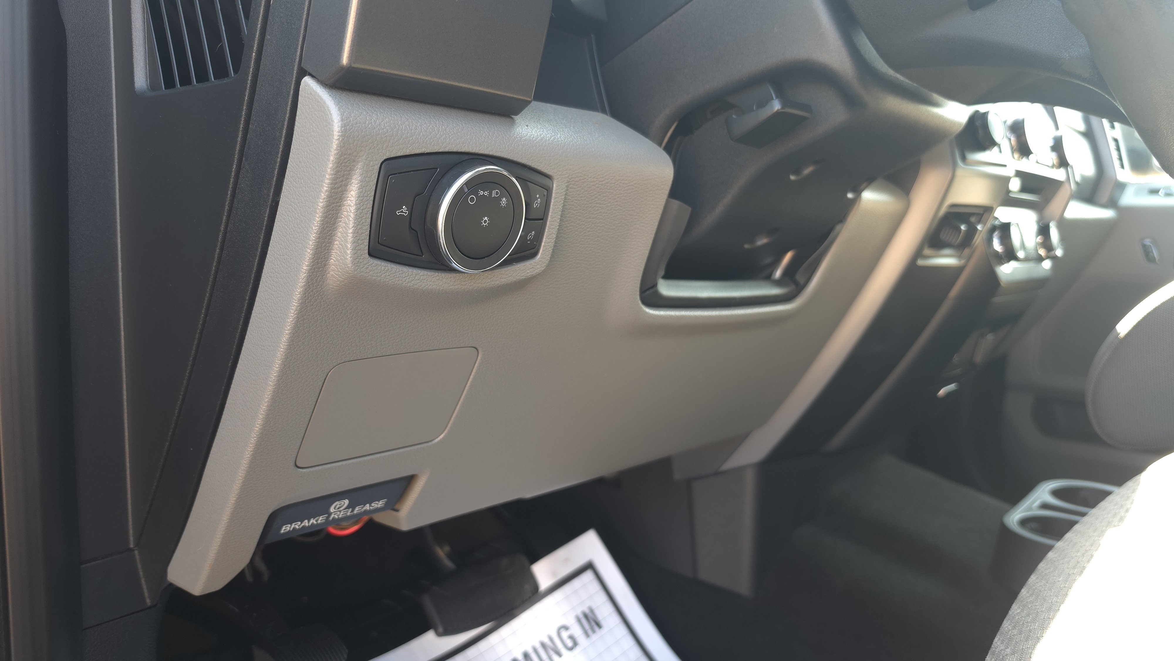 Used 2018 Black Ford XLT image 12
