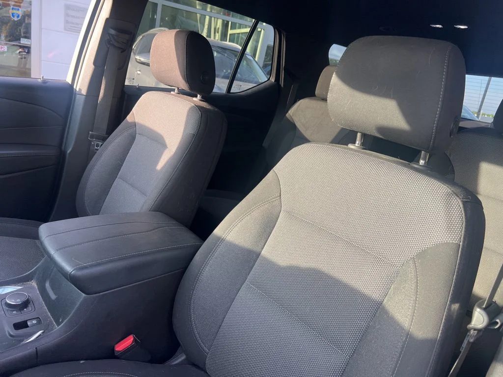 Used 2023 Sterling Gray Metallic Chevrolet LT image 14