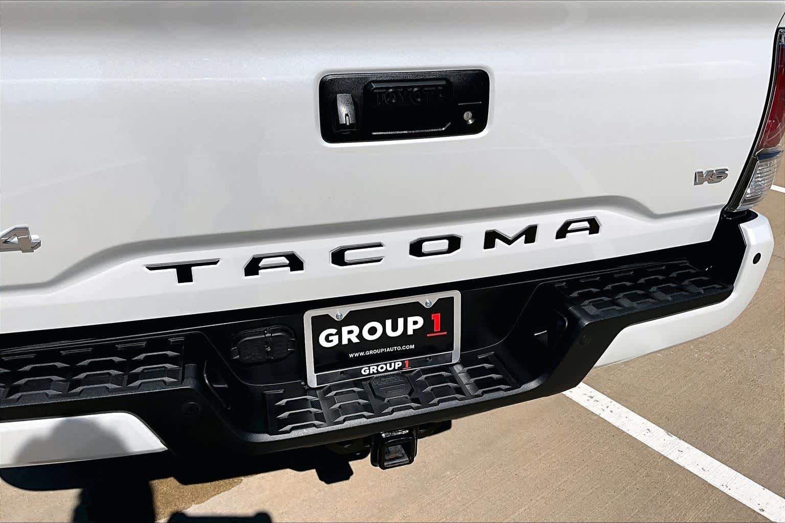 Used 2023 Wind Chill Pearl Toyota Limited image 10