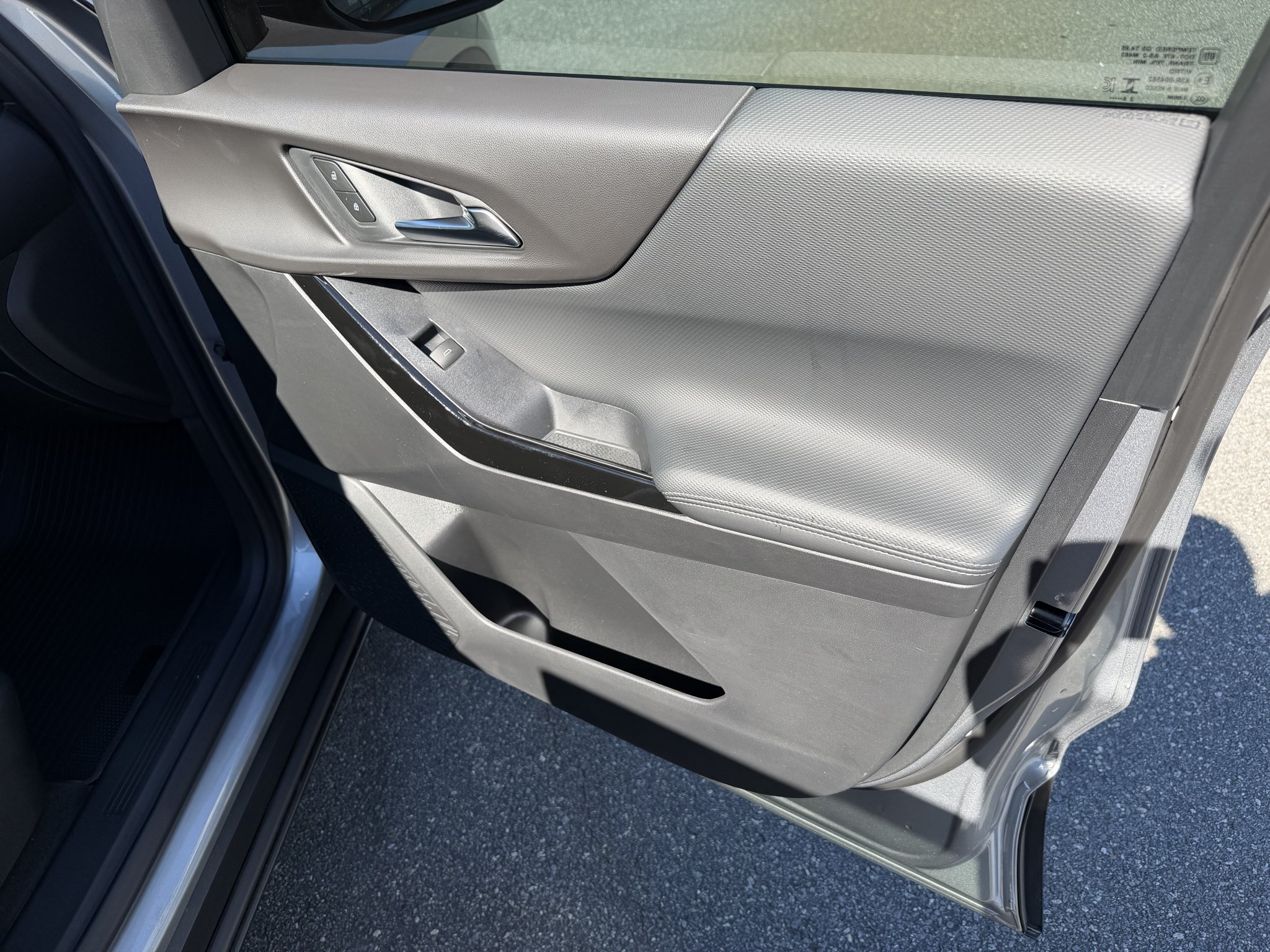 2027 Chevrolet Equinox LT - Photo 24