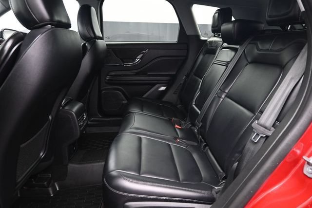 Used 2022 Red Lincoln Standard image 11