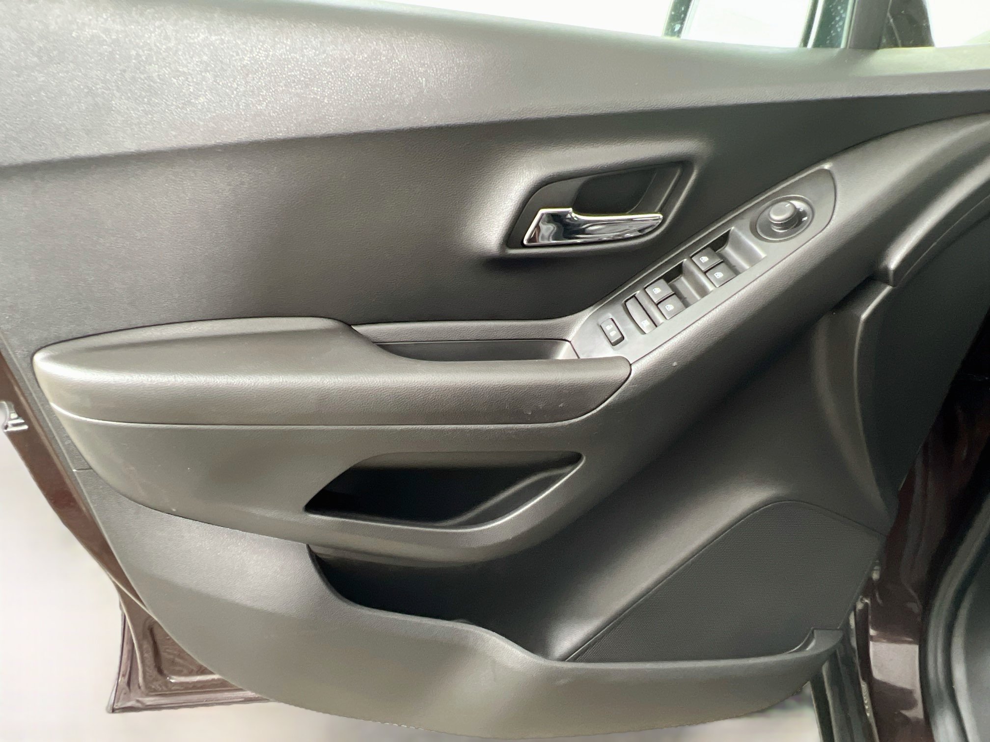 Used 2020 Black Cherry Metallic Chevrolet LT image 29