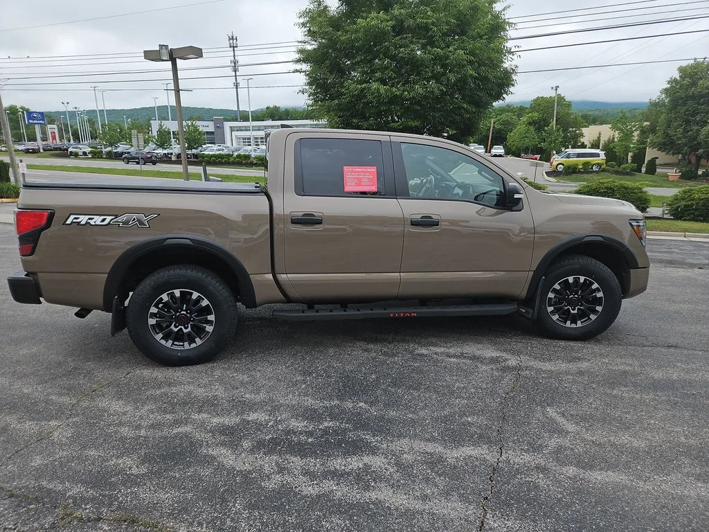 Used 2023 Beige Nissan PRO-4X image 8