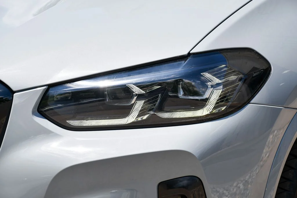 Used 2023 Gray BMW xDrive30i image 11