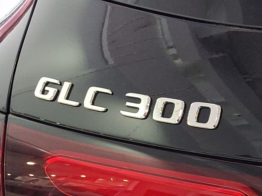 Certified Used 2026 Black Mercedes-Benz GLC 300 image 31