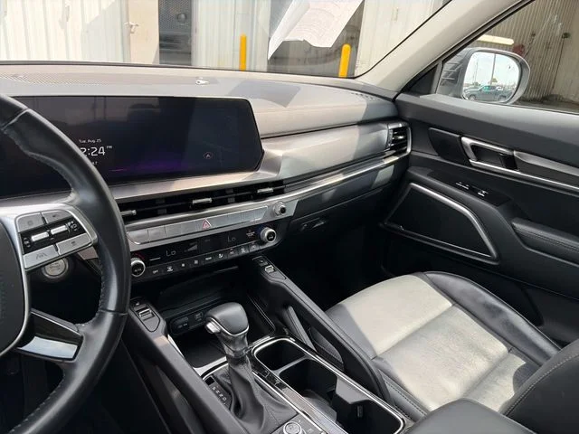 Used 2025 Gray Kia S image 17