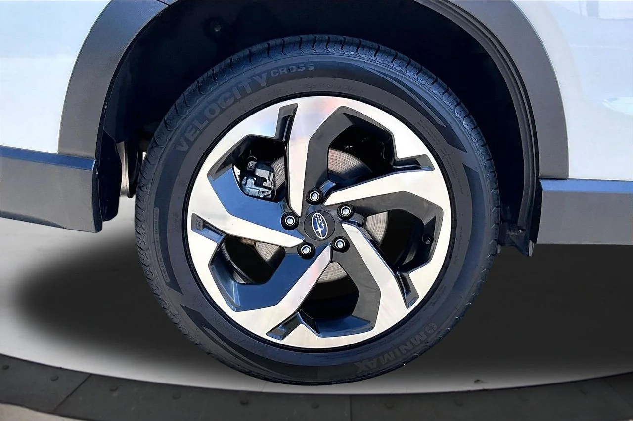 Used 2022 White Subaru Touring image 37