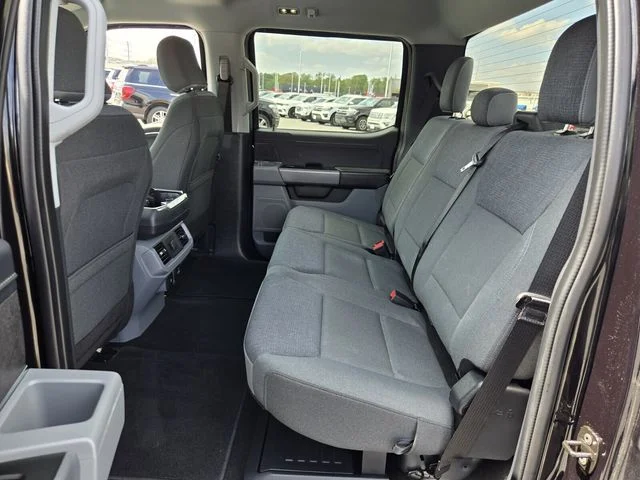Used 2024 Black Ford XLT image 13