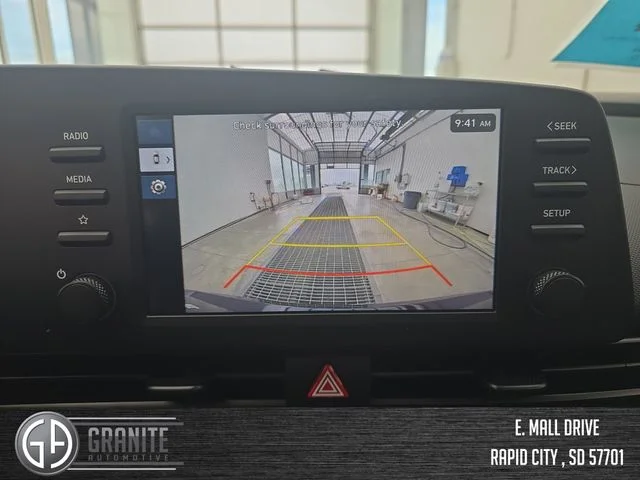2025 Hyundai Elantra SEL - Photo 21