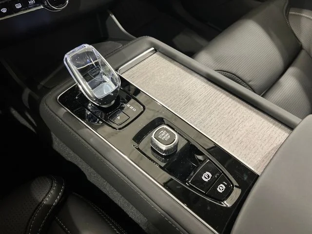 New 2026 Onyx Black Volvo Ultra image 19