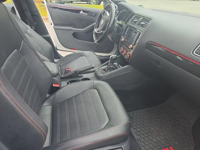 Used 2017  Volkswagen GLI image 11