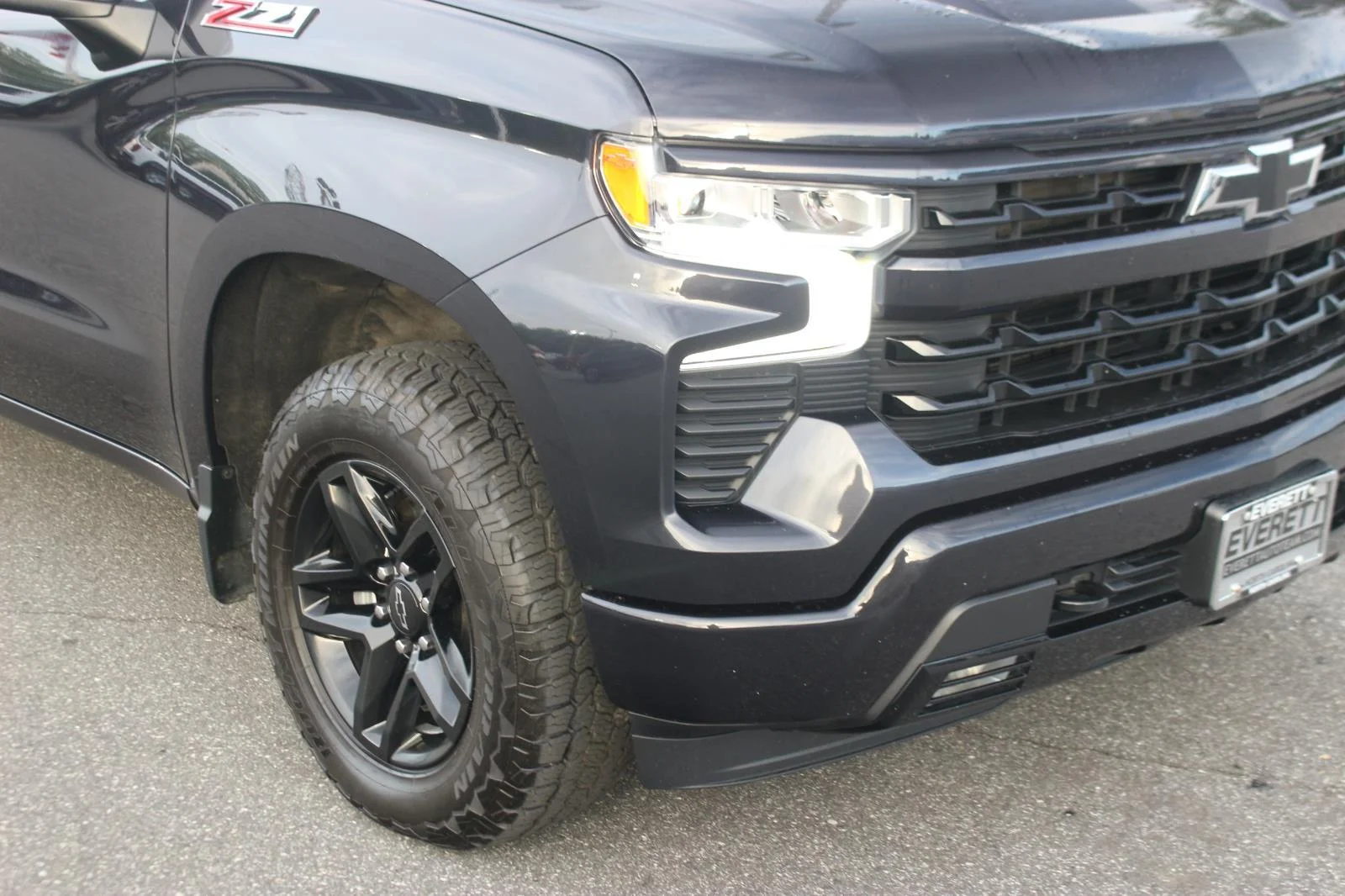 Used 2022 Dark Ash Metallic Chevrolet RST image 9
