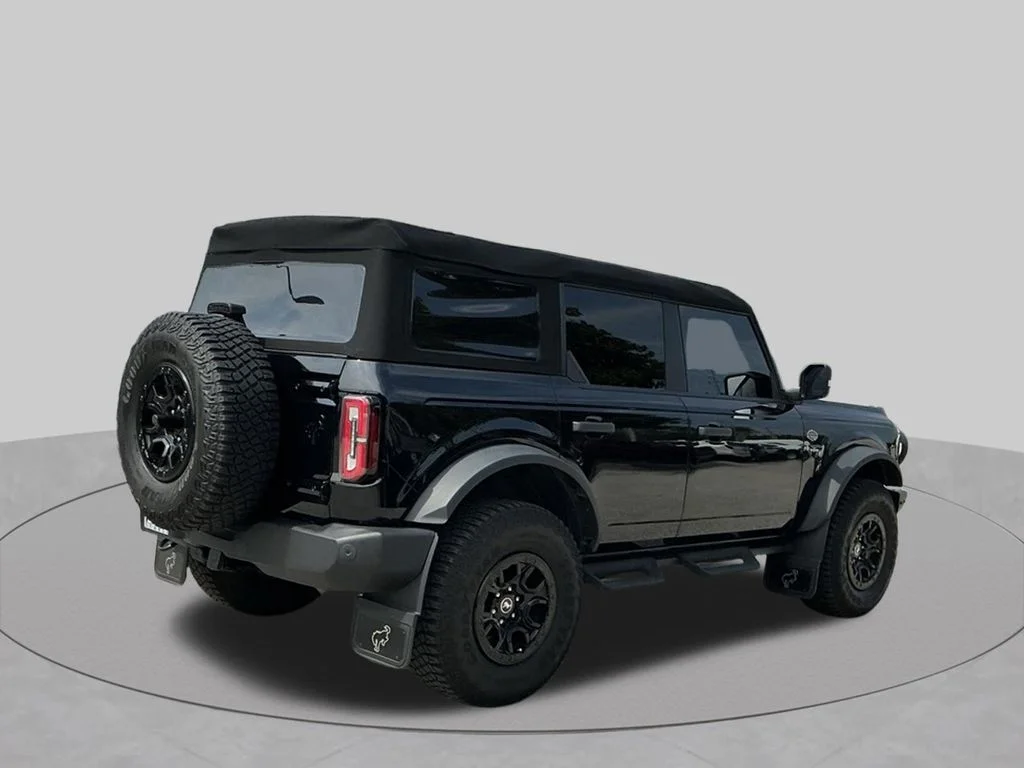 Used 2024 Black Ford Wildtrak image 12
