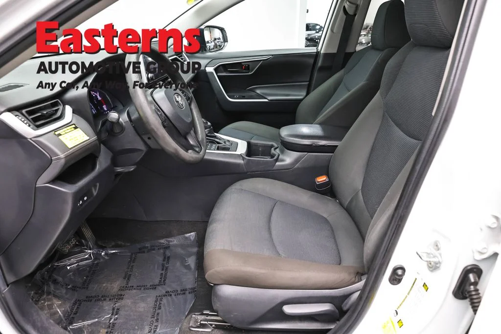 Used 2023 White Toyota LE image 13