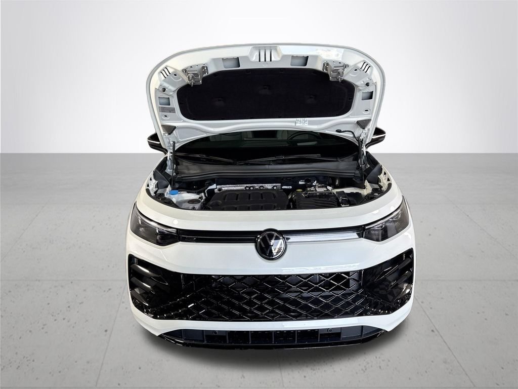 New 2026 Opal White Pearl Volkswagen SE R-Line Black image 22