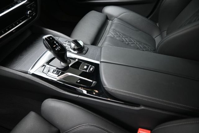 Used 2023 Gray BMW 530i image 31