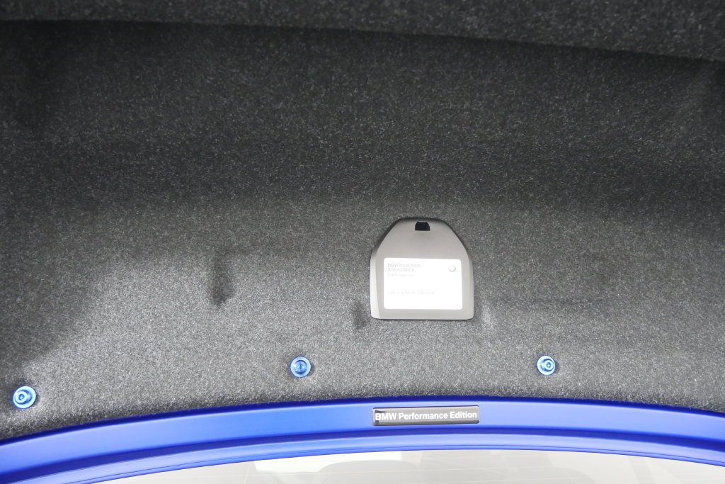 Used 2022 Blue Metallic BMW Base image 27